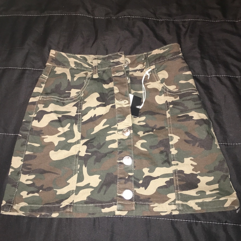 camo skirt ⭐️